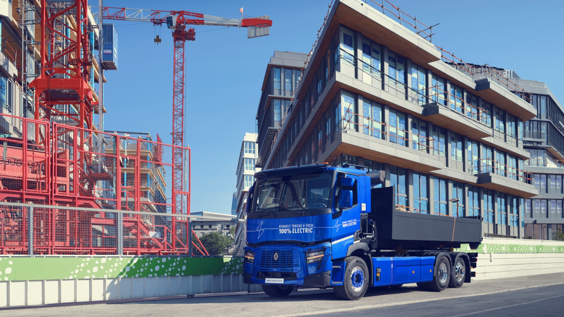 Ξεκίνησε η παραγωγή των βαρέων ηλεκτρικών φορτηγών της Renault Trucks